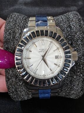 Invicta Ladies Angel 18876 Swiss Quartz 38mm Silver Dial Blue Crystal Bezel